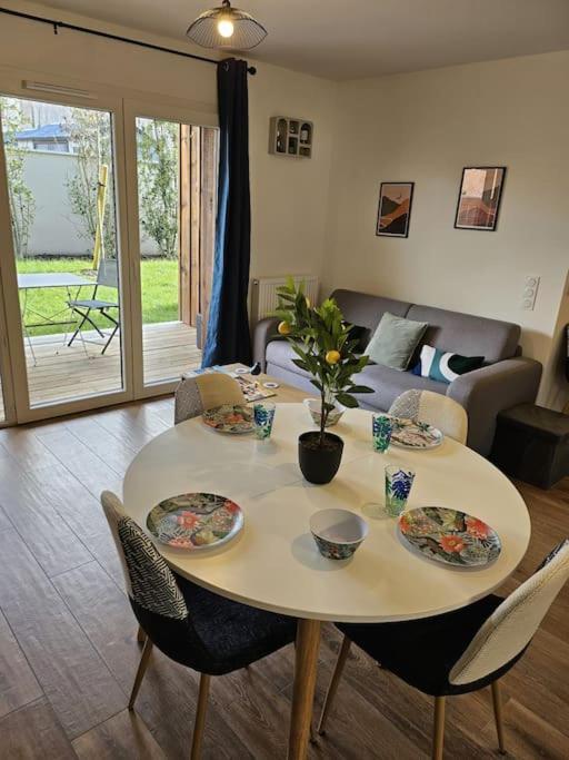 Les Cottages Jardin Elegant Et Ambiance Cosy บิสการ์รอส ภายนอก รูปภาพ